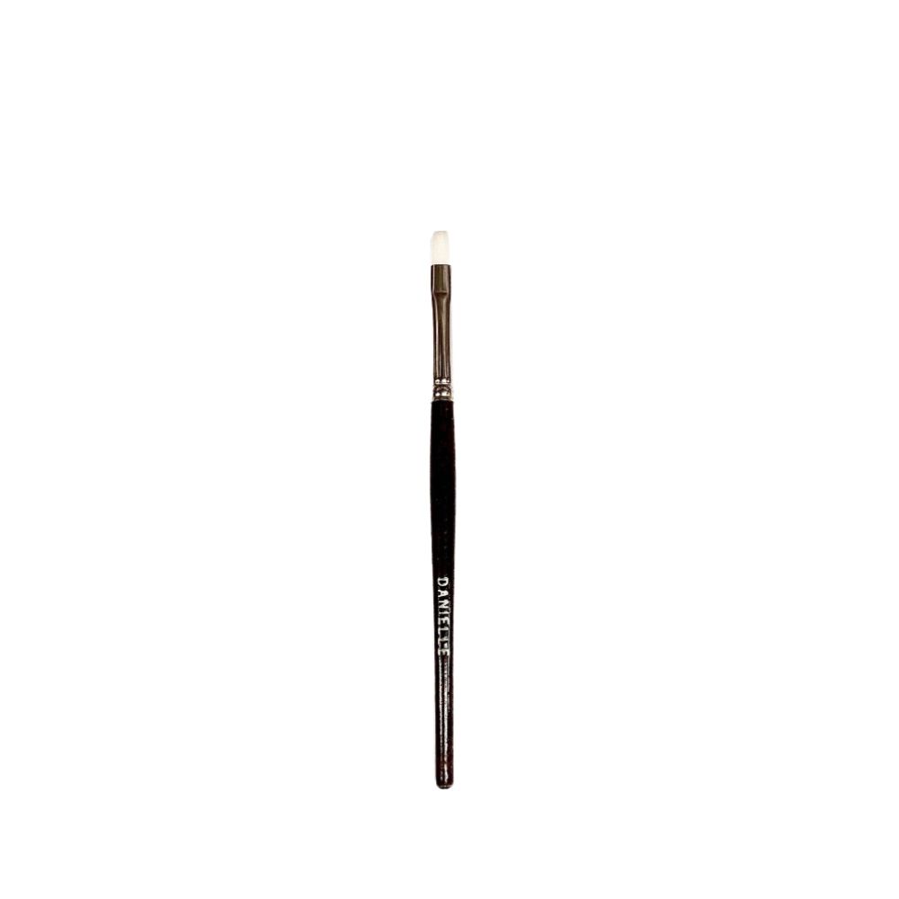 Treatment & Mineral Medium Cosmetic Flat Brush